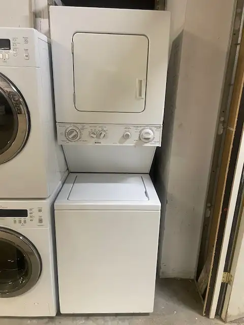 Laveuse sécheuse superposées (stacker) 24'' Kenmore