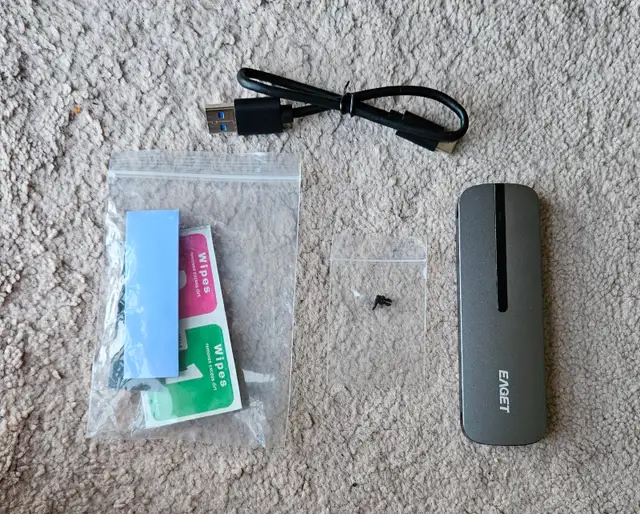 BRAND NEW EAGET M.2 SSD ENCLOSURE WITH HEATING PAD