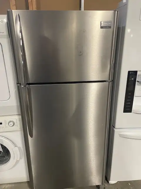 Réfrigérateur stainless 30'' standard Frigidaire