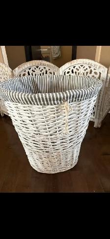 Modern Laundry Hamper – Stylish & Practical