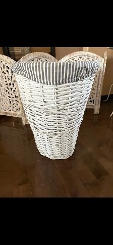 Modern Laundry Hamper – Stylish & Practical - Photo 2