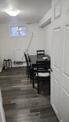 Furnished Room for rent, all incl, Sept 1, Christie & St. Clair - Photo 5
