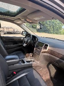 2012 GRAND CHEROKEE - PRIVATE SALE TODAY - Photo 8
