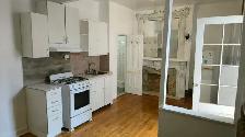 Beautiful studio for rent in iconic building in the Plateau! - Photo 2