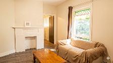 (DOWNTOWN) Spacious 2-Bedroom Apartment, Quiet! Furnished! - Photo 2