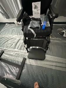 Fuze T50 Tilt-in-Space Wheelchair - Photo 2