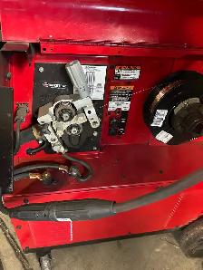 Lincoln 350MP Welder - Photo 3