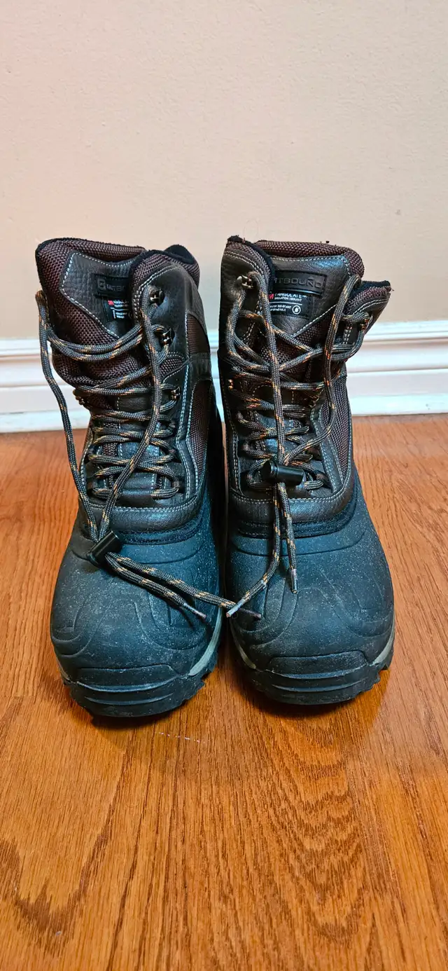 BRAND NEW OUTBOUND MEN'S ICEBREAKER WINTER BOOT - SIZE 10