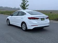2017 HYUNDAI ELANTRA SE - Photo 2