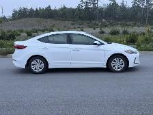 2017 HYUNDAI ELANTRA SE - Photo 9