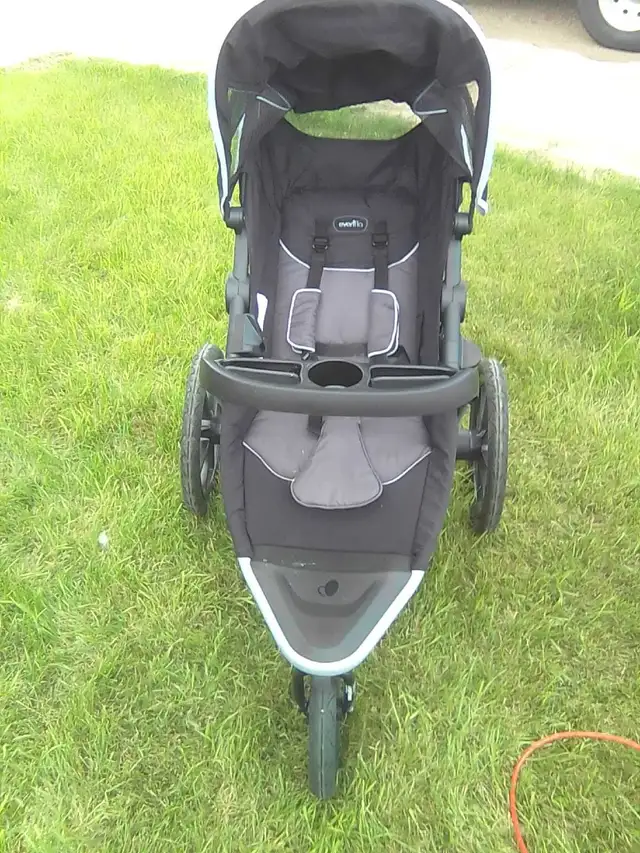 Evenflo Jogging Stroller used 3 times