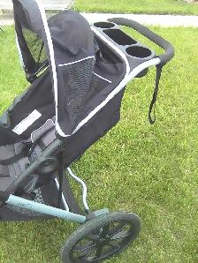Evenflo Jogging Stroller used 3 times - Photo 2