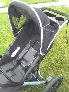 Evenflo Jogging Stroller used 3 times - Photo 3