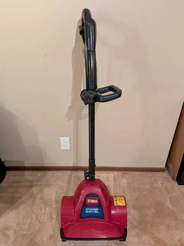Electric snow shovel