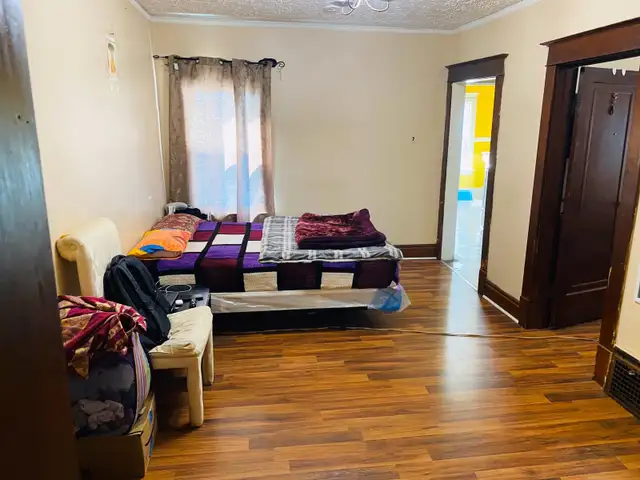 Sept 1st Niagara University Student rental