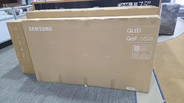 SAMSUNG 65' Q6F QLED Smart TV