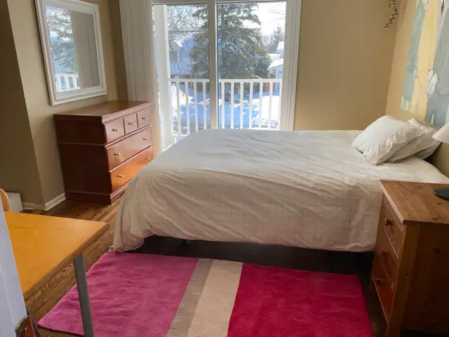 ROOM FOR RENT