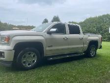 2014 GMC SIERRA. All terrain loaded with leather