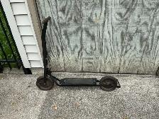 Antique 1940’s Childrens Scooter !