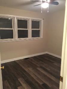 House for rent in beautiful Wilson Park area - Photo 4