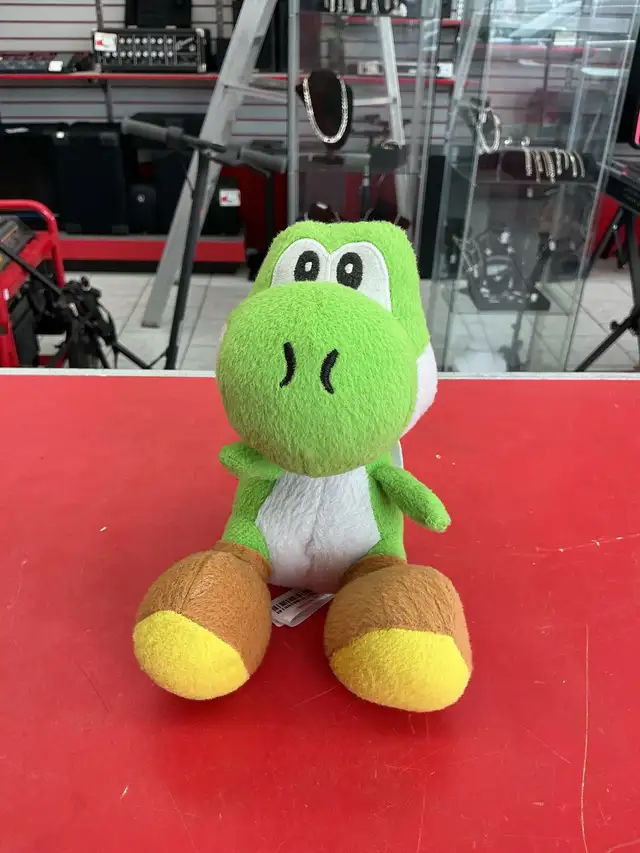 peluche Yoshi