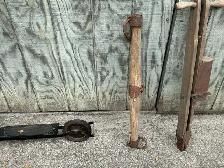 Antique Wooden Ox Yoke with Rustic Metal Hardware ! - Photo 9