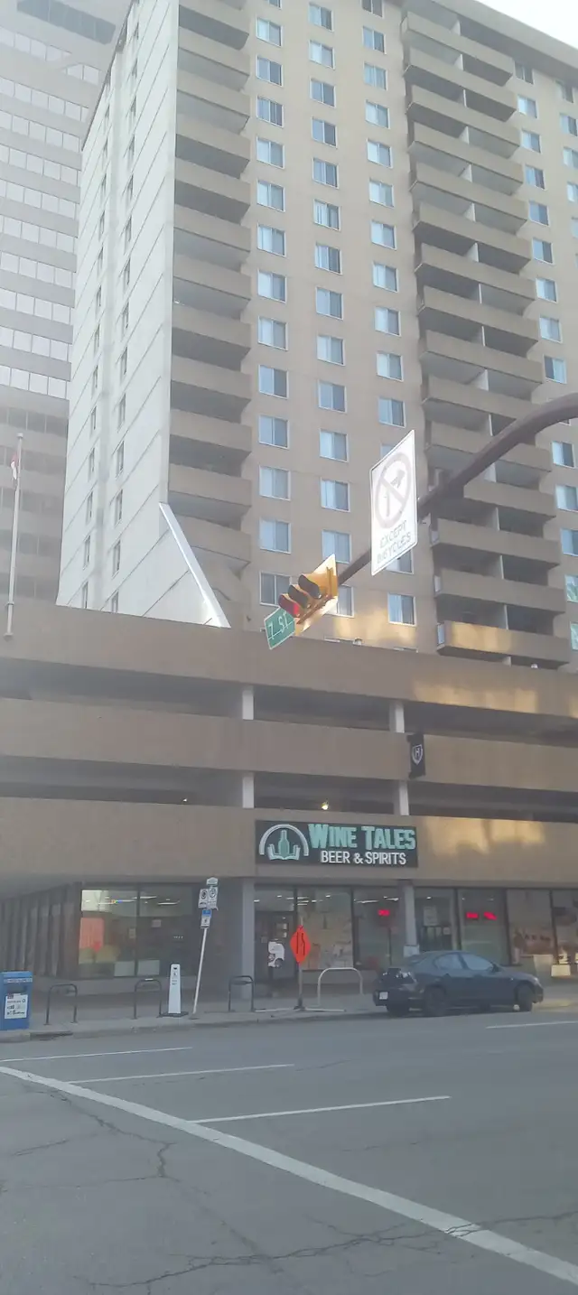 Downtown room in 2-bedroom apartment for rent.  $600/mo.