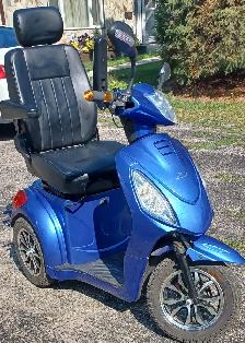 MOBILITY SCOOTERS - Photo 2