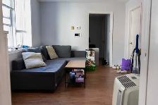 $600 Utilities Included - 1 Bdrm Available -Female Students Only - Photo 5