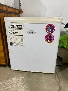 Mini fridge