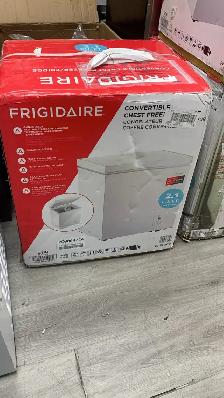 Chest Freezer - Frigidaire 2.1 Cu ft EFRF200 - White - New - Photo 3