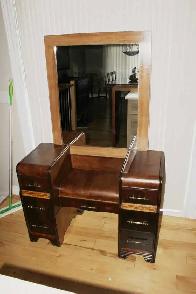 Vanité antique Art Déco de (1930) A1, 115$, livré   une prime