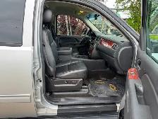 2011 Chevrolet Suburban LT - 7 PASSENGER - LEATHER / DVD / CAMER - Photo 13