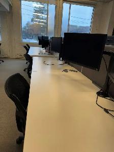 Three H Parkway Benching & Open Plan Office For Sale!