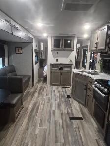 Autumn Ridge 27ft Travel Trailer - Photo 11