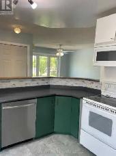 3-bedroom Main Floor Apartments - Photo 4