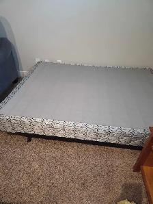 free queen bed and boxspring - Photo 5