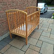 Bellamy solid wood baby crib - your best offer - Photo 3