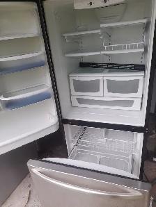Fridge freezer on the bottom - Photo 2