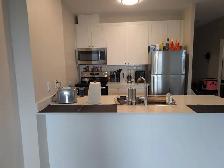 1 Bedroom   Den, 837 sqft, SE London, Heat & Water Included - Photo 2