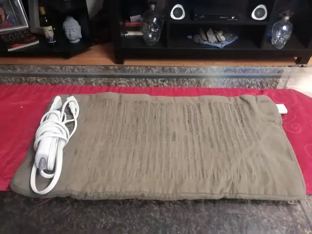 Electric heating pad