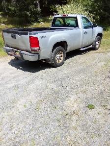 2013  GMC SIERRA WT 4X4 $3900$ - Photo 4