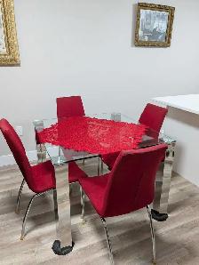 Modern dinette table with 4 chairs