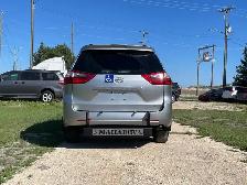 2020 Toyota sienna wheel chair van - Photo 4