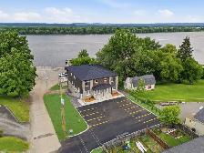 2 BEDROOM WATERFRONT FOR RENT WENDOVER - Photo 2