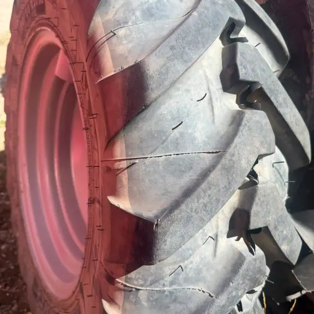 280/80R20 MICHELIN XMCL​ & RIM​