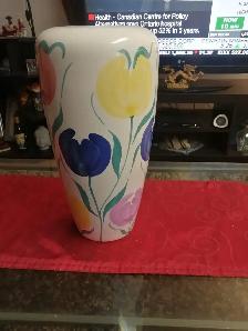Large ceramic vases $10 each - Photo 4