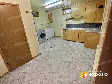 4 Bedroom House - Photo 6