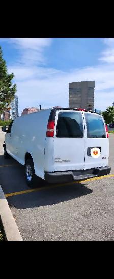 2010 GMC Savana Extended - Photo 3
