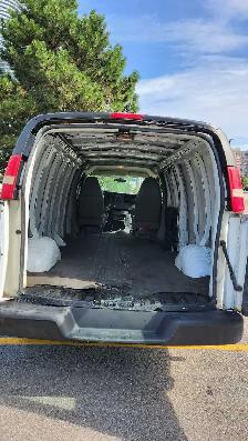2010 GMC Savana Extended - Photo 6